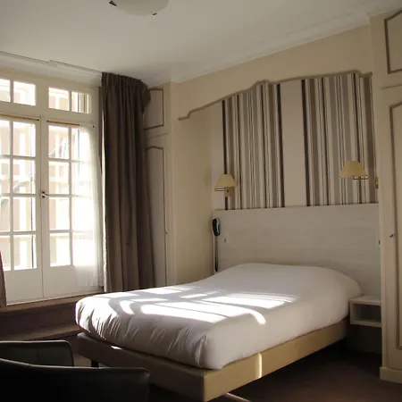 Saint-julien Szálloda Angers