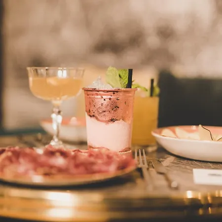 Saint-julien 호텔 3*